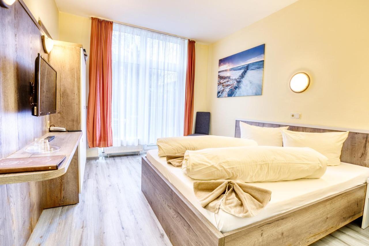 Hotel Kiebitz An Der Ostsee Börgerende-Rethwisch Esterno foto