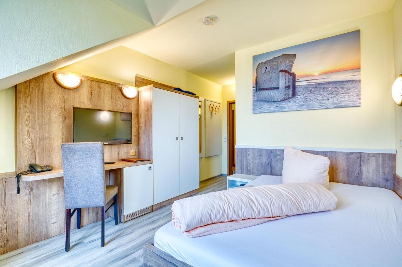 Hotel Kiebitz An Der Ostsee Börgerende-Rethwisch Esterno foto
